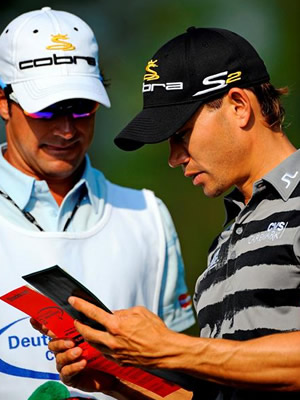 Camilo Villegas y su caddie en el Deutsche Bank Championship Camilo Villegas y su caddie en el Deutsche Bank Championship