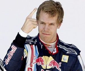 Sebastian Vettel (RBR), con la pole en Estambul; Foto: EFE