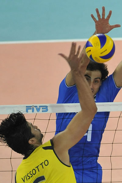 Brasil ganó con contundencia por 1-3 a la anfitriona Italia Brasil ganó con contundencia por 1-3 a la anfitriona Italia