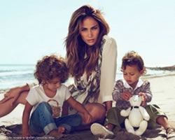 Los gemelos de Jennifer L�pez, modelos de Gucci