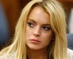 Lindsay Lohan sale de la cl�nica de rehabilitaci�n