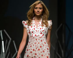 Desfile de la diseñadora Amelia Toro en Colombiamoda Desfile de la diseñadora Amelia Toro en Colombiamoda