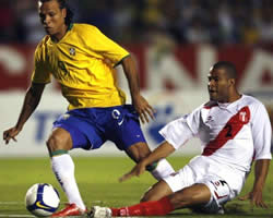 Luis Fabiano, figura del jeugo; Foto: EFE