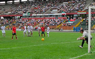 Estadio: 12 de Octubre