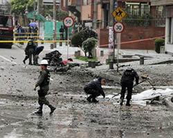 Lugar donde el carro bomba explotó. Foto: EFE