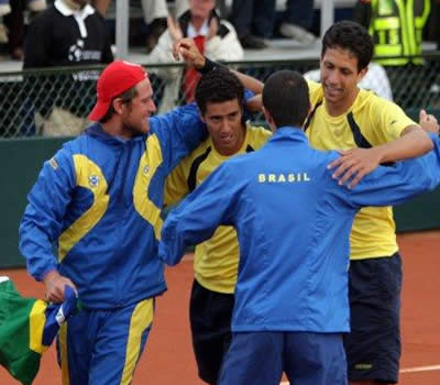 Los brasileños celebran en Tunja; Foto: EFE