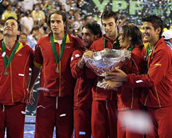 Sin Nadal, España también gana; Foto EFE