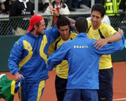 Los brasileños celebran en Tunja; Foto: EFE