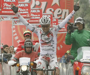 Chadwick el Rock & Racing ganó la penúltima etapa; Foto: EFE
