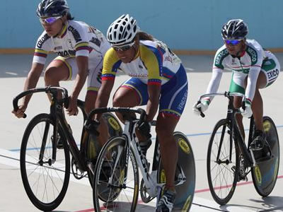 Diana García corredora colombiana compite en Mayaguez. EFE