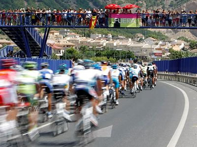 Corredores en la séptima etapa de la Vuelta a España. EFE