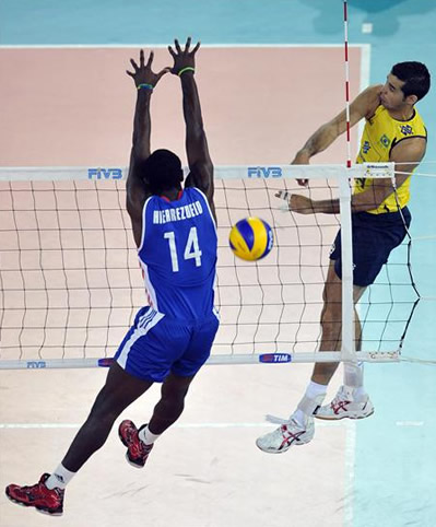En tres sets los brasileños ganaron su tercera corona. EFE