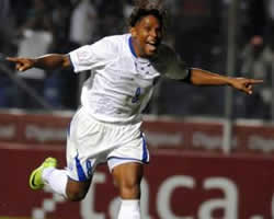 Carlos Pavón, colocó el gol para Honduras; Foto: EFE
