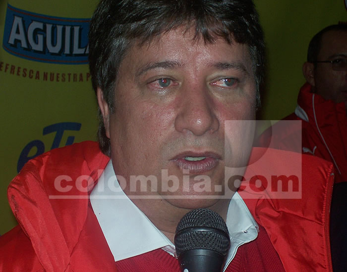 Gómez se defiende y no quiere irse de Santa Fe.Foto:Colombia.com Gómez se defiende y no quiere irse de Santa Fe.Foto:Colombia.com