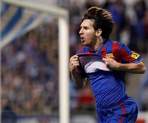 Lionel Messi celebra su segundo gol. EFE