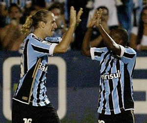 Gremio, el más fuerte de los 8; Foto: EFE