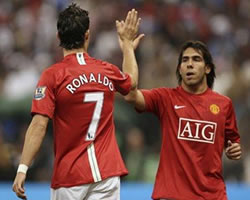 Cristiano Ronaldo y Carlos Tévez; Foto: EFE