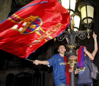 Las calles de Barcelona se han llenado de seguidores; Foto: EFE