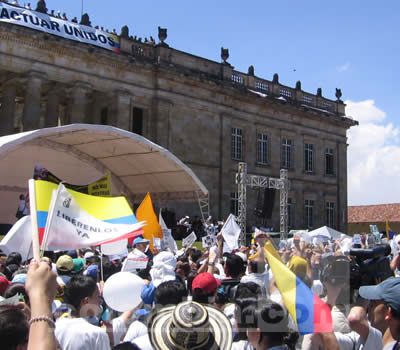 Marcha contra las FARC Plaza de Bolivar - Fotos: Luz Helena Quiceno