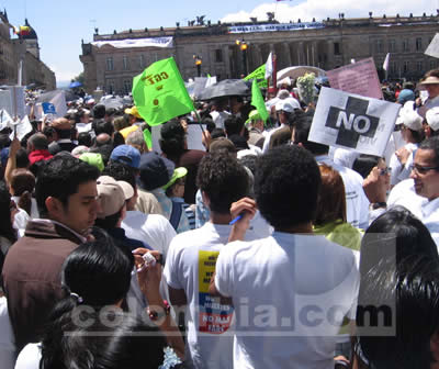 Marcha contra las FARC Plaza de Bolivar - Fotos: Luz Helena Quiceno