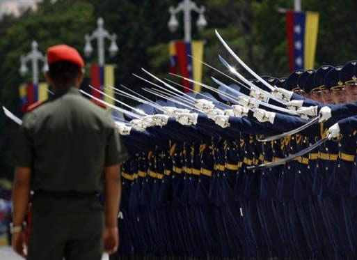 Desfile militar en Venezuela. EFE