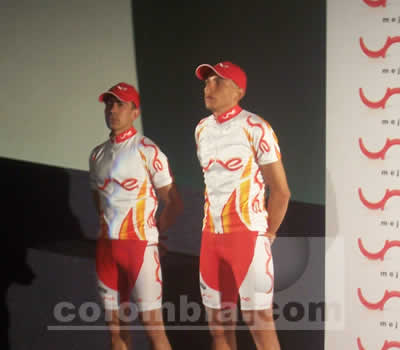 Presentación equipo de ciclismo Une - Fotos: Liliana Matos