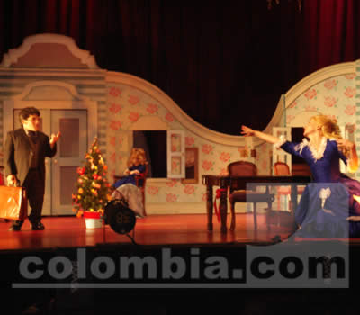 CASA DE MUÑECAS - Obra de 2 horas 20 minutos - Foto Liliana Matos