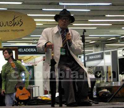 CIUDAD TEATRO - Cuentero Carlos J Vega - Foto Liliana Matos