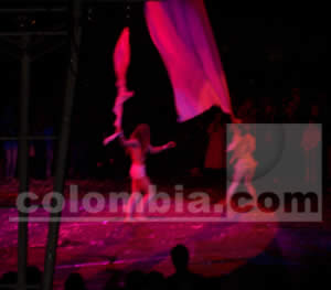 CAIDA DE DIOSES - En pleno - Liliana Matos