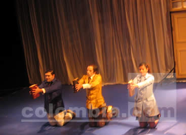 PINOCHO Y FRANKESTEIN LE TIENEN MIEDO A HARRISON FORD - Niños experimento - Foto Liliana Matos