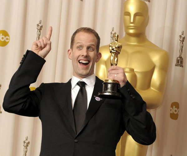 El director Pete Docter con su Oscar a la Mejor película de animación por Up - EFE