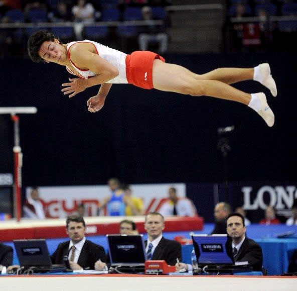 Campeonato Mundial de Gimnasia Artística - El gimnasta irlandés Carson Luke ejecuta su ejercicio de suelo EFE