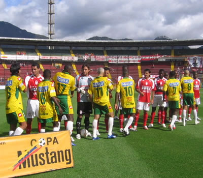 Santa Fe 1-1 Real C./ Finalización 2007 - Fair Play - Foto:Leonardo Quimbay