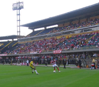 Santa Fe 1-1 Real C./ Finalización 2007 - Intenta el Rojo - Foto:Leonardo Quimbay