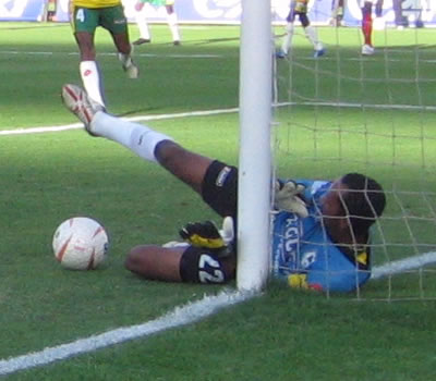 Santa Fe 1-1 Real C./ Finalización 2007 - Carabalí atento - Foto:Leonardo Quimbay