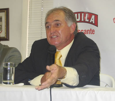 Fernando ‘Pecoso’ Castro, asumió la dirección de Santa Fe - Foto: Leonardo Quimbay