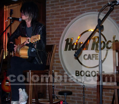 VHS OR BETA EN BOGOTA - VHS OR BETA EN VIVO - Foto Liliana Matos