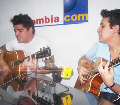 VIDEO CHAT CON JULIO NAVA - Fotos: Edwin Gordillo y Liliana Matos