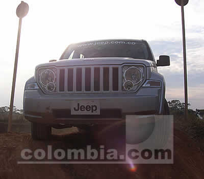 Jeep Cherokee Sport - Foto: Leonardo Quimbay