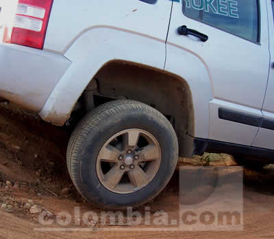Pruebas al Jeep Cherokee Sport - Foto: Leonardo Quimbay