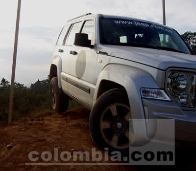 Pruebas al Jeep Cherokee Sport - Foto: Leonardo Quimbay