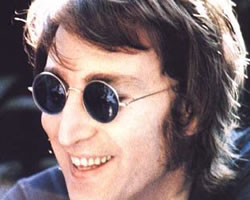 Liverpool celebra los 70 años del nacimiento de John Lennon Liverpool celebra los 70 años del nacimiento de John Lennon
