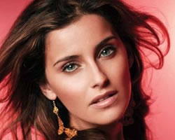Nelly Furtado estrena la canción 'Night is young' Nelly Furtado estrena la canción 'Night is young'