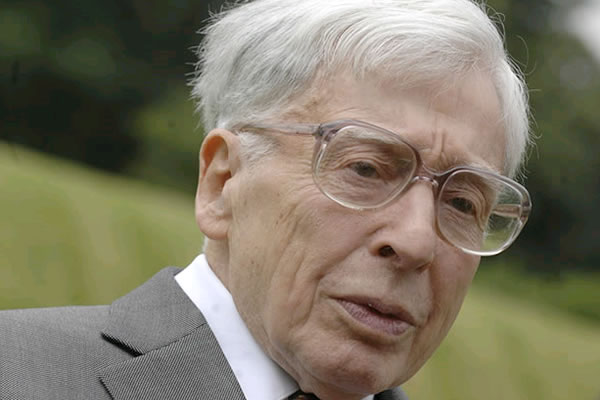 Investigador británico Robert G. Edwards. Foto: EFE